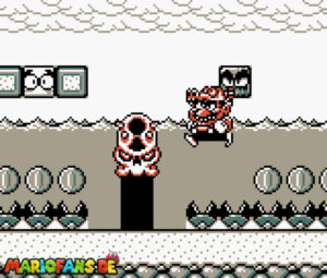Course 3: Wario carrying the key above the Munchers
